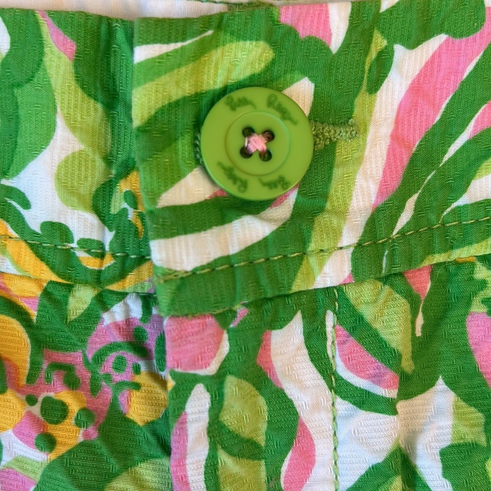 Lilly Pulitzer White Seeing Pink, Green, Yellow Elephant Callahan Shorts Size 00 - Picture 12 of 14